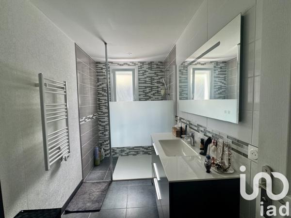 House for sale 8 rooms 225 m² Saintes