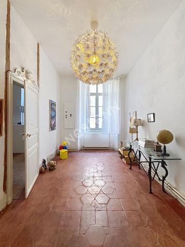 Appartement de caractère 180 m² , au calme, Centre historique de Montauban