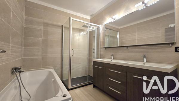 Location maison 4 pièces 139 m² Générac