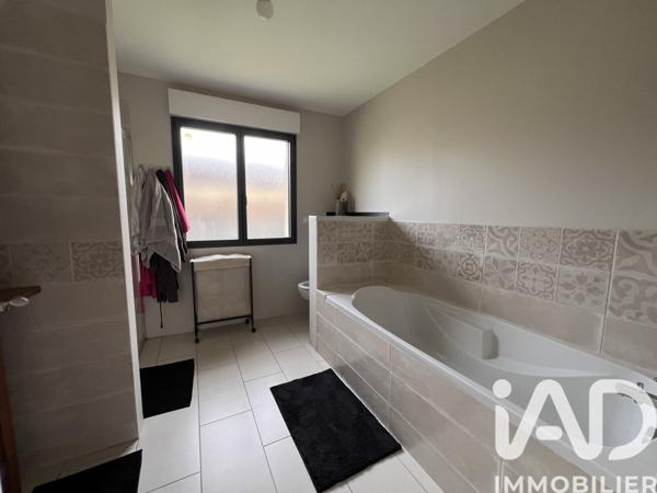 Maison à vendre 5 pièces 127 m² Saint-Pouange