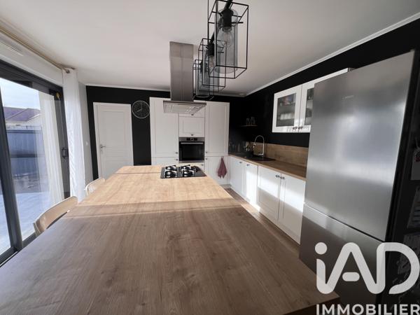 Maison à vendre 5 pièces 127 m² Saint-Pouange