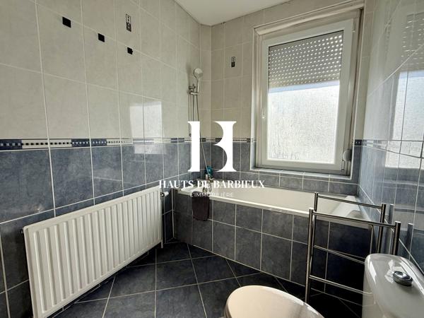 Maison mitoyenne 2 côtés à louer, 5 pièces - Croix 59170