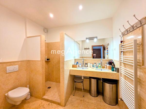 Maison à NEUILLY-PLAISANCE, 93360 - 7 pièces 190m²