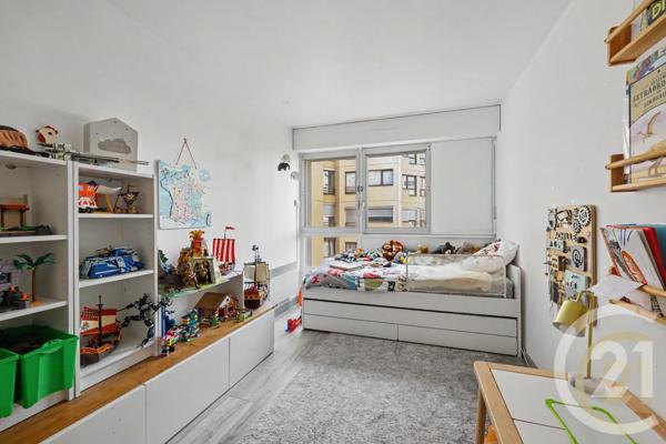 Appartement F3 à vendre  3 pièces - 75 m 2   VANVES  - 92