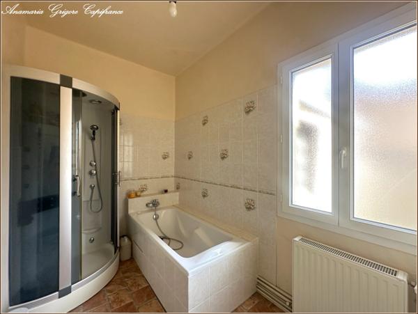 Maison de village, au centre de COURVILLE SUR EURE - 4 chambres, 162 m²