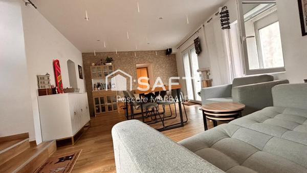 Dans un environnement calme, Maison de Village lumineuse, composée de 4 pièces .