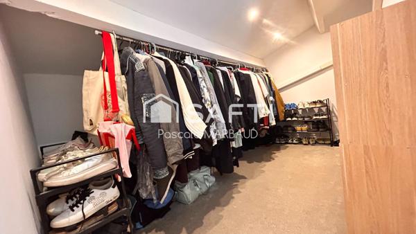 Dans un environnement calme, Maison de Village lumineuse, composée de 4 pièces .