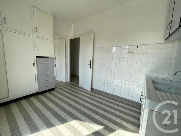 Appartement T5 à vendre  5 pièces - 87,36 m 2   ST ETIENNE  - 42
