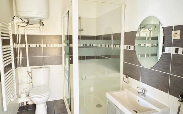 Appartement à vendre    3 pièces • 45 m2 Sète