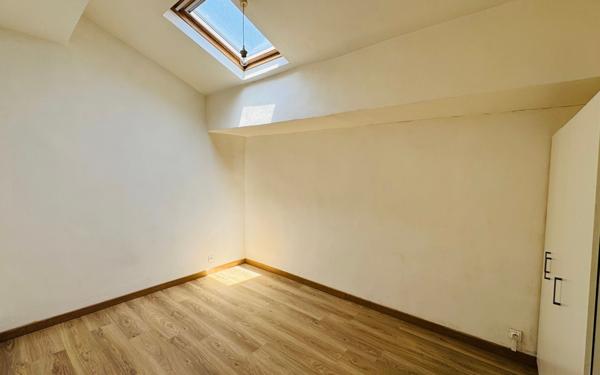 Appartement à vendre    3 pièces • 45 m2 Sète