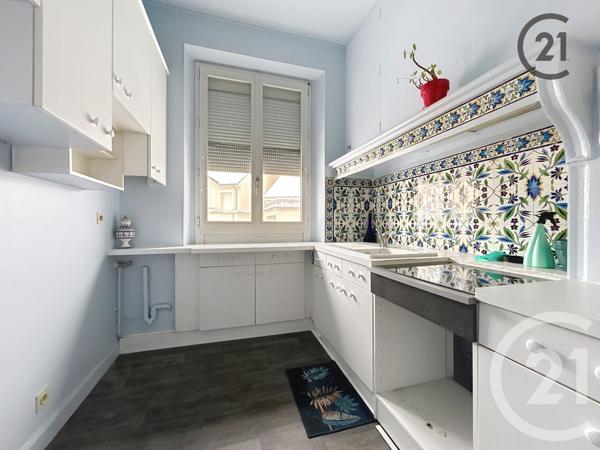 Appartement F3 à vendre  3 pièces - 74 m2 MONTEREAU FAULT YONNE - 77