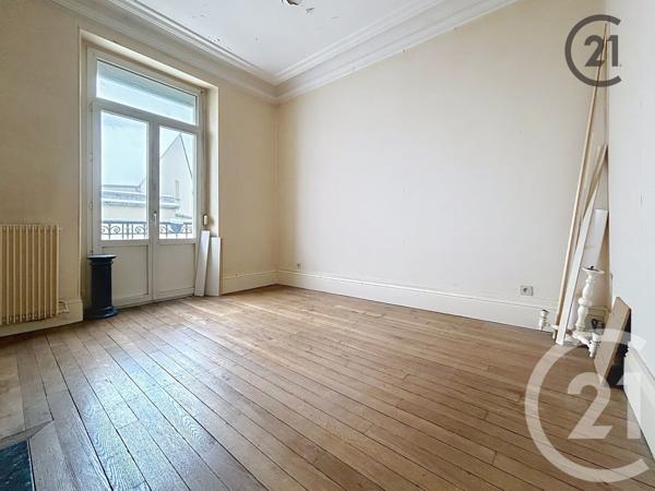 Appartement F3 à vendre  3 pièces - 74 m2 MONTEREAU FAULT YONNE - 77
