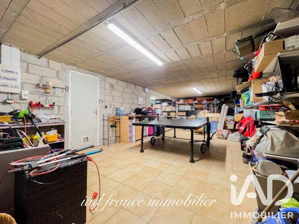 Maison à vendre 8 pièces 236 m² Noisy-le-Roi