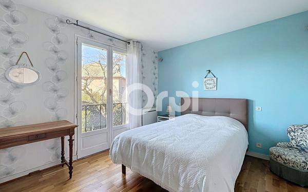 Maison à vendre    7 pièces • 223 m2 Cosnac