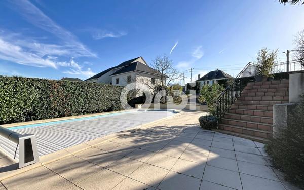 Maison à vendre    7 pièces • 223 m2 Cosnac