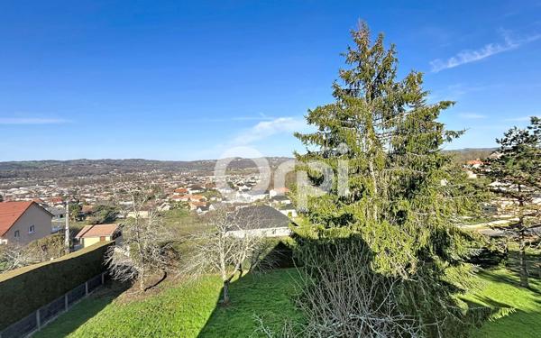 Maison à vendre    7 pièces • 223 m2 Cosnac