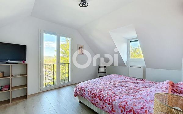 Maison à vendre    7 pièces • 223 m2 Cosnac