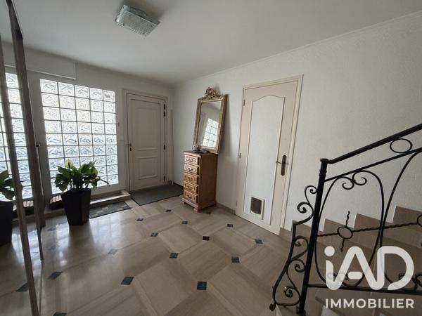 Maison à vendre 5 pièces 148 m² Villeneuve-la-Guyard