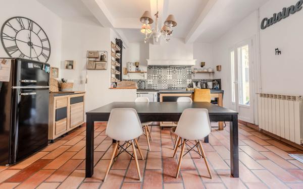 Maison à vendre    6 pièces •  Marsillargues