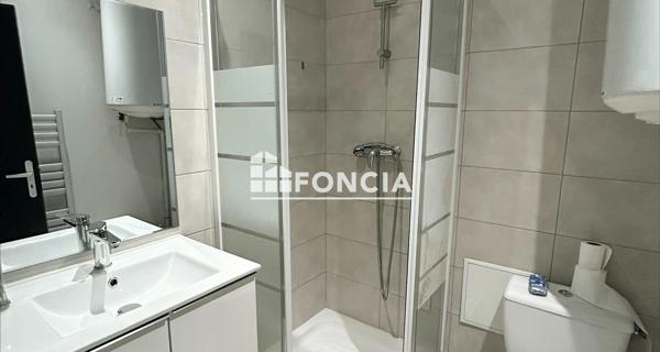Location Studio meublé 23 m² - Saint-chamond 42400