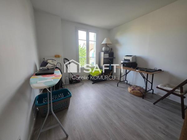 Maison individuelle Kaufman de 2000, de 7 pièces, 5 chambres dont 2 suite.