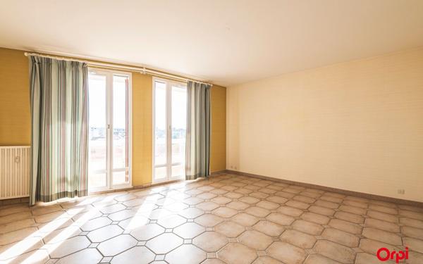 Appartement à vendre    3 pièces • 75 m2 Reims
