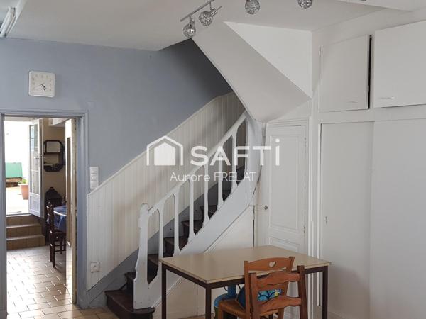 Maison de Ville à Rénover - Potentiel et Emplacement Exceptionnels à Sainte-Maure-de-Touraine