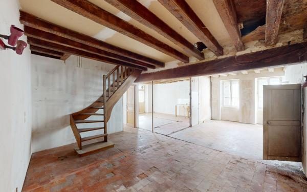 Maison à vendre    6 pièces •  Saint-Satur