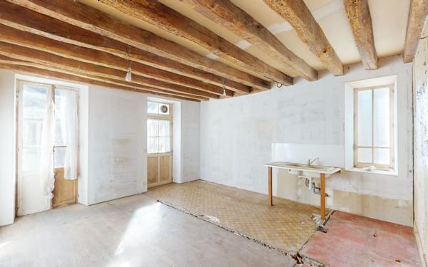 Maison à vendre    6 pièces •  Saint-Satur