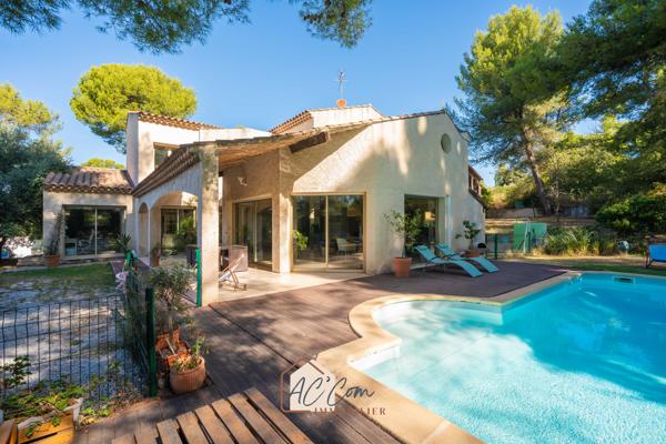 Saint-Julien / Les Olives – Villa familiale de 183m² avec 5 chambres, grand terrain arboré et piscine