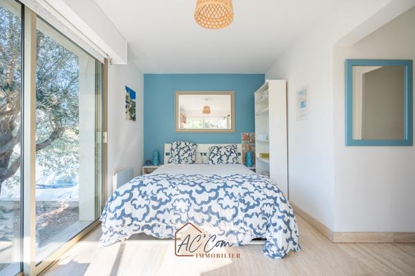 Saint-Julien / Les Olives – Villa familiale de 183m² avec 5 chambres, grand terrain arboré et piscine