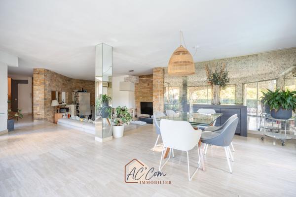 Saint-Julien / Les Olives – Villa familiale de 183m² avec 5 chambres, grand terrain arboré et piscine