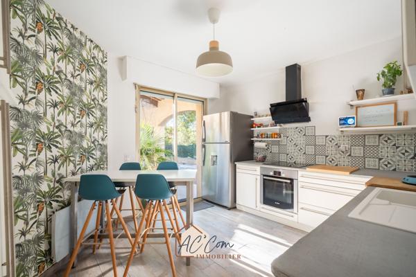 Saint-Julien / Les Olives – Villa familiale de 183m² avec 5 chambres, grand terrain arboré et piscine
