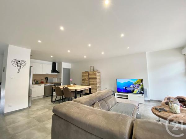 Appartement T4 à vendre  4 pièces - 94,54 m2 LES ABRETS EN DAUPHINE - 38