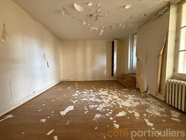 Vente Immeuble282 m² - 10 Pièces - SAINT AMAND MONTROND (18200)