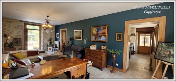 Propriete à vendre 22 pièces proche de AGEN (47) 4 habitations 885 m² + dépendances, 27 ha