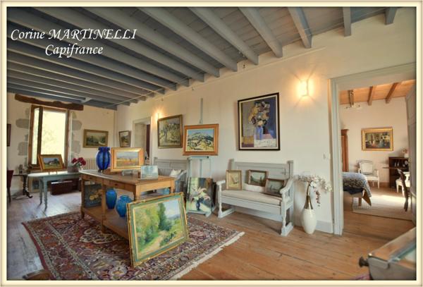 Propriete à vendre 22 pièces proche de AGEN (47) 4 habitations 885 m² + dépendances, 27 ha