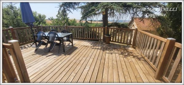 Propriete à vendre 22 pièces proche de AGEN (47) 4 habitations 885 m² + dépendances, 27 ha