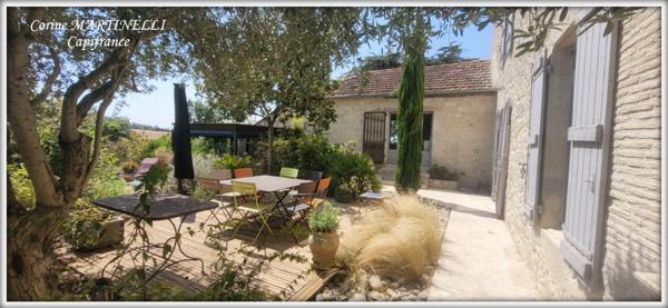 Propriete à vendre 22 pièces proche de AGEN (47) 4 habitations 885 m² + dépendances, 27 ha