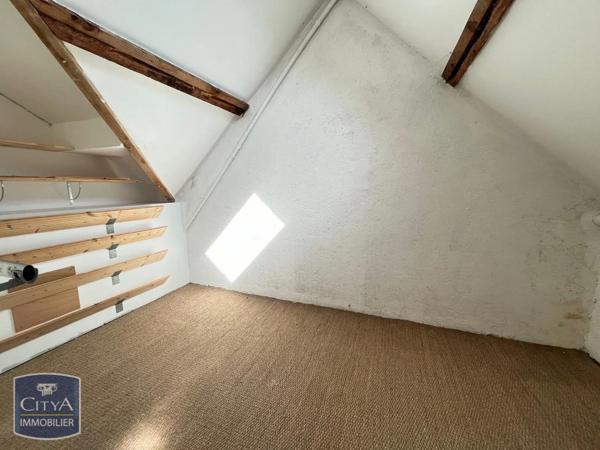 Maison à louer 5 pièces 116.95m² Vierzon (18100)