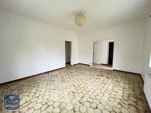 Maison à louer 5 pièces 116.95m² Vierzon (18100)