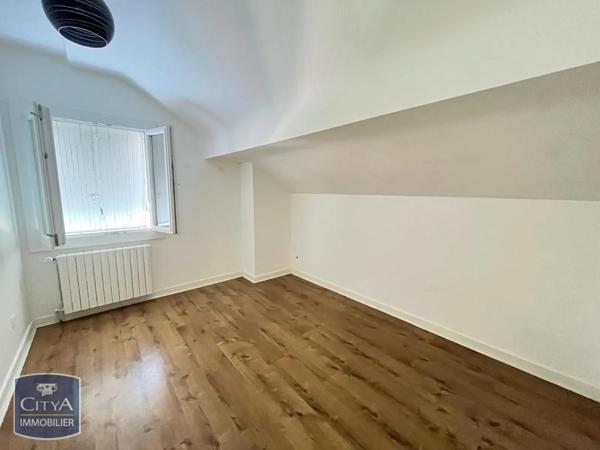 Maison à louer 5 pièces 116.95m² Vierzon (18100)
