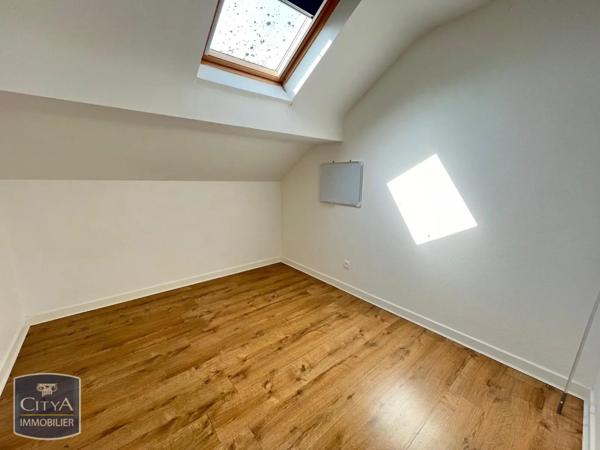 Maison à louer 5 pièces 116.95m² Vierzon (18100)