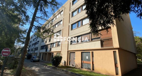 Location Appartement 4 pièces 72.27 m² - Le Mée-sur-seine 77350