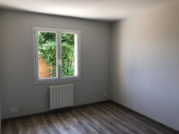 Pavillon de plain-pied avec locataire en place à La Flèche