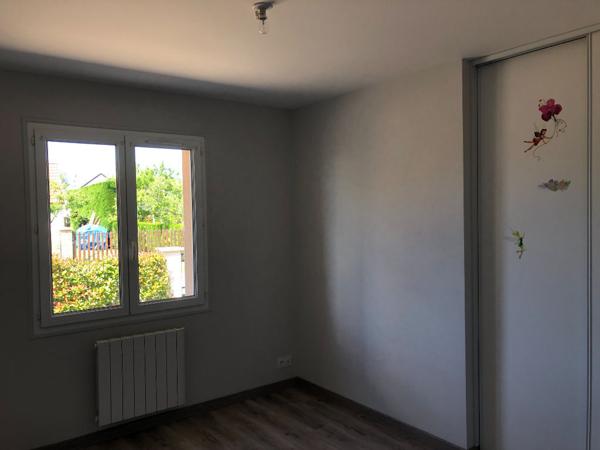 Pavillon de plain-pied avec locataire en place à La Flèche