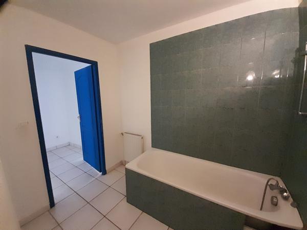 Die (26150) BAIISSE DE PRIX ! Coeur de Ville à Die/ Bel appartement 3 pièces, lumineux de 83m2 avec cave