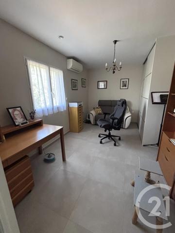 Maison à vendre  5 pièces - 124,82 m 2   BRIGNOLES  - 83