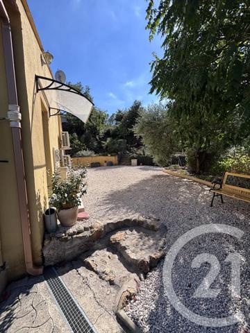Maison à vendre  5 pièces - 124,82 m 2   BRIGNOLES  - 83