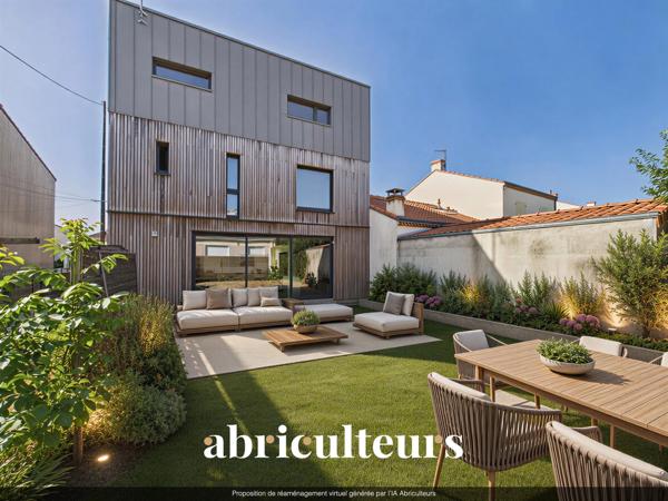 Vaste maison familiale d'architecte de 220M2 Jardin 5 chambres Un garage/buanderie Mobilier sur-mesure 2 parking Rezé Rue de l’Aérodrome